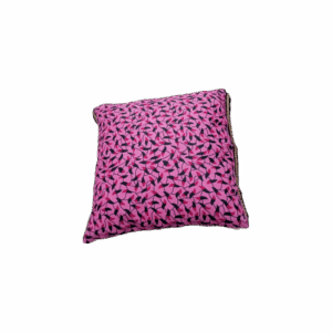 Coussin rose à motif